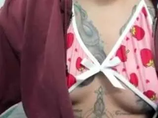 Offline hanna-moore1 on CamSoda