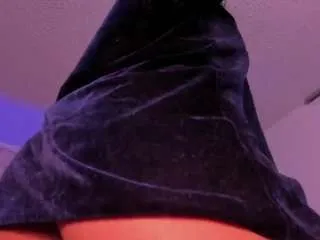 Offline hannaa-thompson on CamSoda