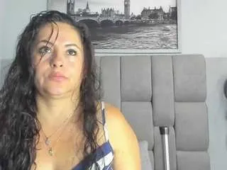 Offline hanny-milf on CamSoda