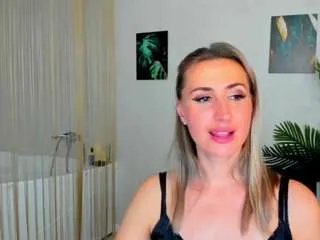 Offline happysmileee on CamSoda