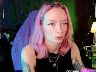 Freechat helen-carter on CamSoda