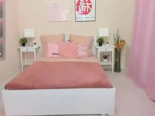 Offline helenaregal on CamSoda