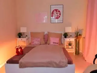 Offline helenaregal on CamSoda