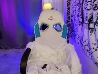 hella-kitty from CamSoda