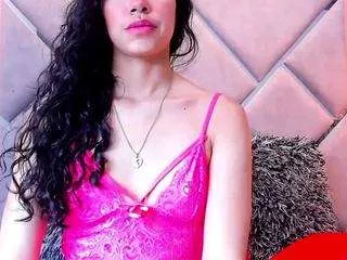 Freechat hellenparis on CamSoda