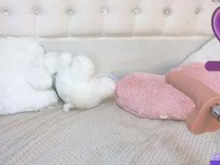 Offline hikikodoll on CamSoda