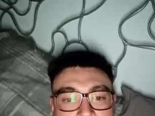 Offline hornyasianman on CamSoda