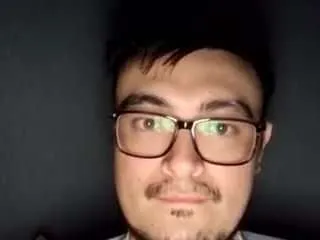 Offline hornyasianman on CamSoda