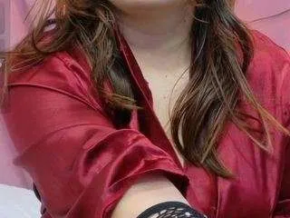 Freechat hornybarelylegalgirl on CamSoda