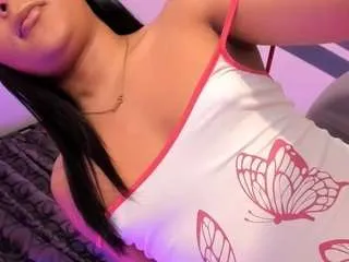 Offline hotlittlebittch on CamSoda