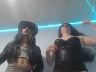 Offline hotsexybigcum on CamSoda