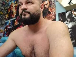 Offline hugearms on CamSoda