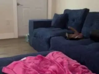 Offline iambaldheadbrittany on CamSoda