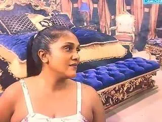 Offline indiansexylady4u on CamSoda