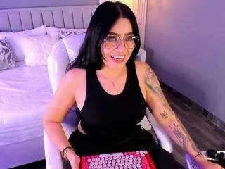 Offline irissolari on CamSoda