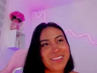 Freechat ivymoon1 on CamSoda
