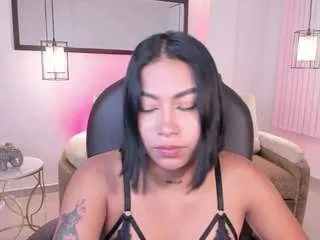 Freechat ivymoon1 on CamSoda
