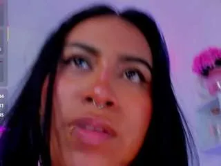 Freechat ivymoon1 on CamSoda