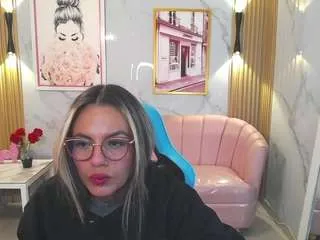 Freechat jade-jones-a on CamSoda