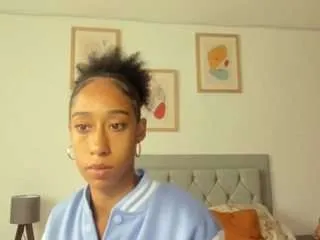 Offline jade-obi on CamSoda