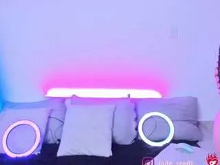 Offline jade-reed on CamSoda