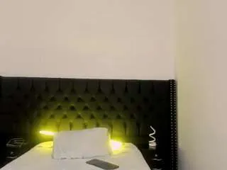 Freechat janneblossom on CamSoda