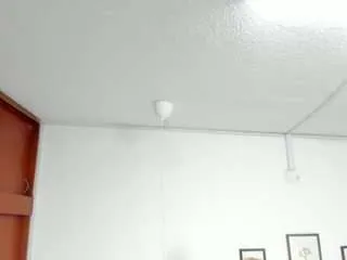 Offline jenn-brownn on CamSoda