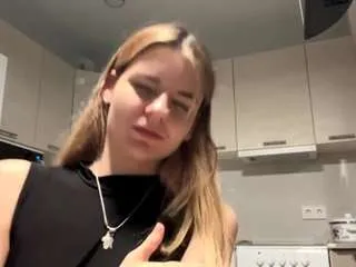 Freechat jenniekrone on CamSoda