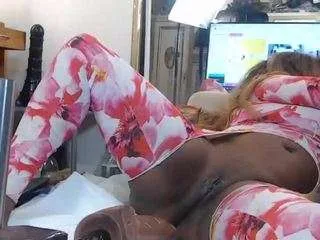 Offline jennytop on CamSoda