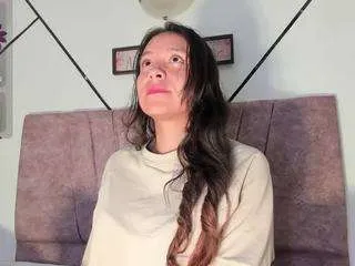 Freechat julieta-lein on CamSoda