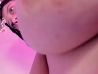 Offline julietakane on CamSoda