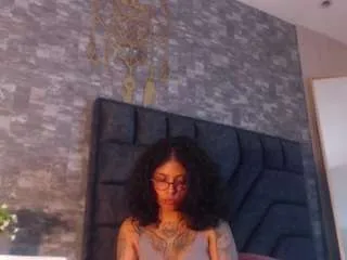 Offline juliia-rose on CamSoda