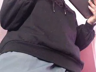 Offline juliia-rose on CamSoda