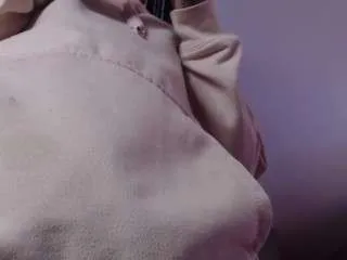 Offline juliia-rose on CamSoda