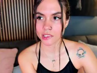 Offline just-gaby18 on CamSoda