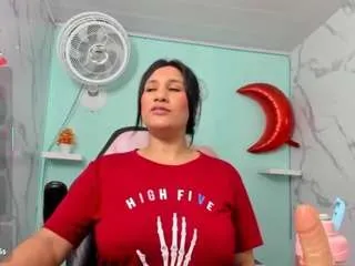 Offline karime-sexygirl on CamSoda