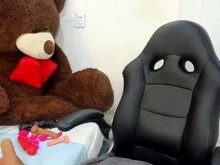 Freechat karina-mason on CamSoda