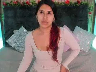 Freechat karlagonzales on CamSoda