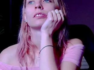 Offline karoline1201 on CamSoda