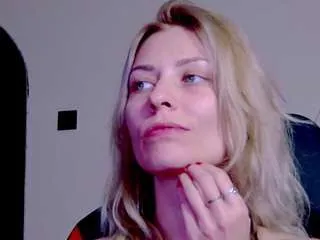 karoline1201 — PVT OPEN :) #tease #skinny #smoke #c2c [2500 tokens remaining]