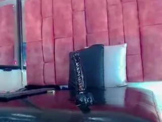 Freechat katherinexx on CamSoda