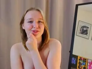 Freechat kathierhinebolt on CamSoda