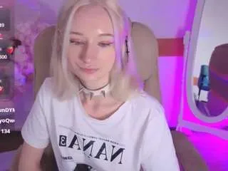 Freechat katiakim on CamSoda