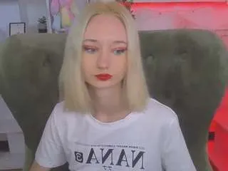 Freechat katiakim on CamSoda