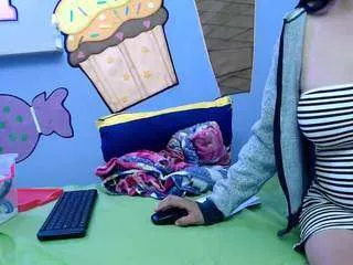 Offline katty18love18 on CamSoda