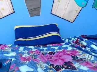 Offline katty18love18 on CamSoda