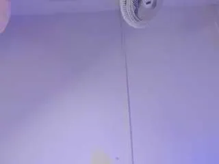 Offline kendall-silver on CamSoda