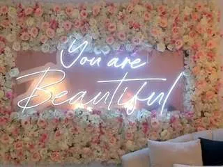 Offline kendalljenneer on CamSoda