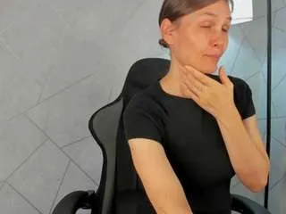 Offline kim-carolinn on CamSoda