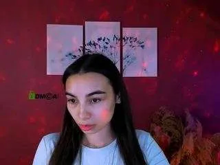 Freechat kira-light1 on CamSoda